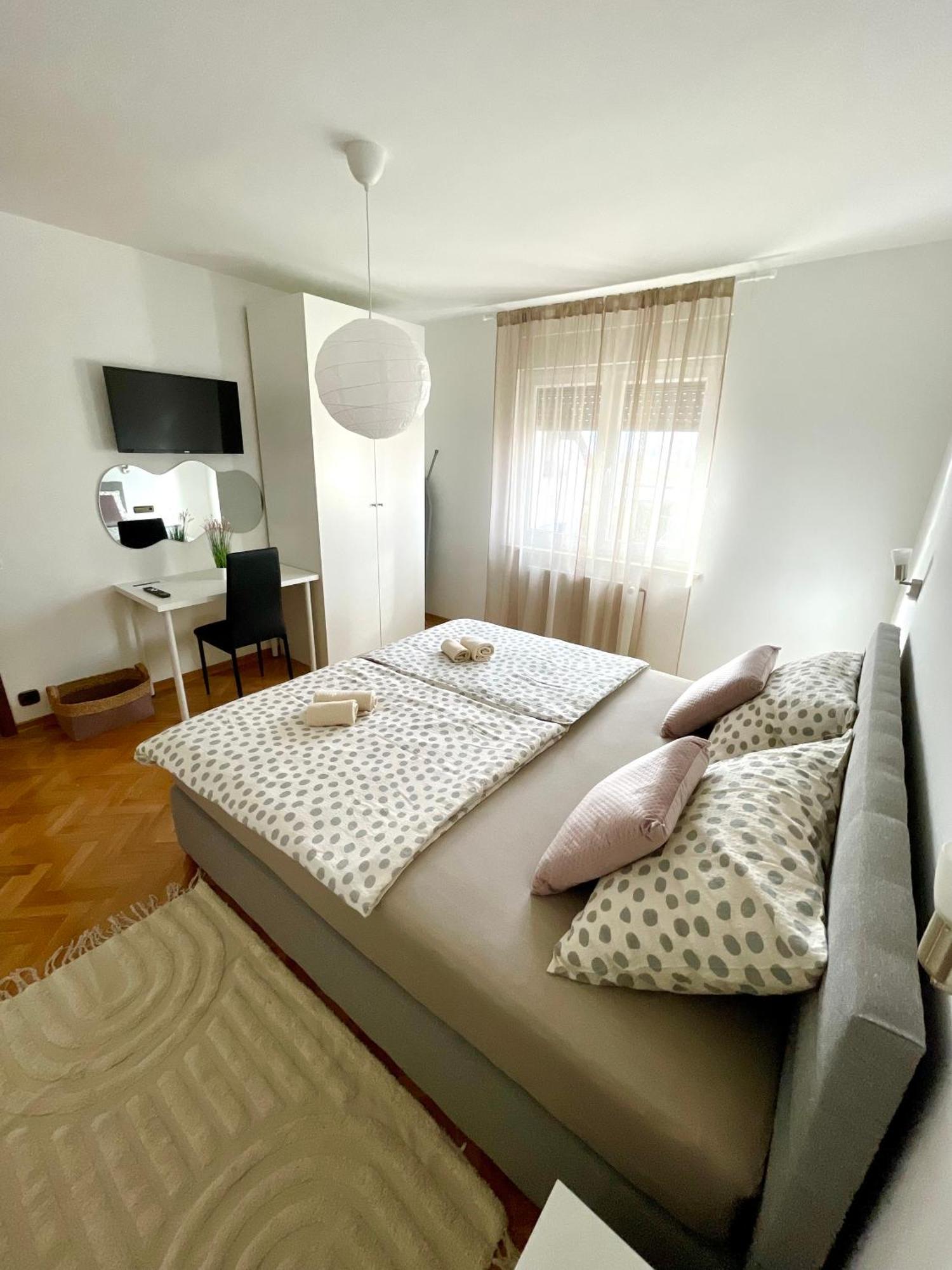 Apartman Bago Deluxe Near Zagreb Airport Velika Gorica Bagian luar foto